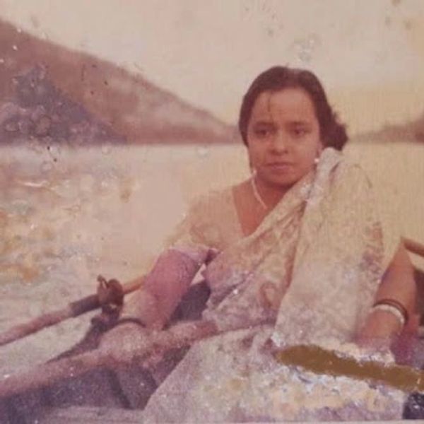 Vintage family photograph from the original Aloo Poori page